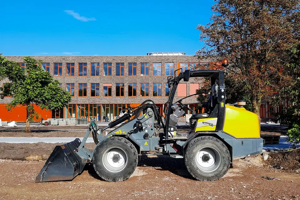 How to Choose a Front-End Loader for Your Tasks