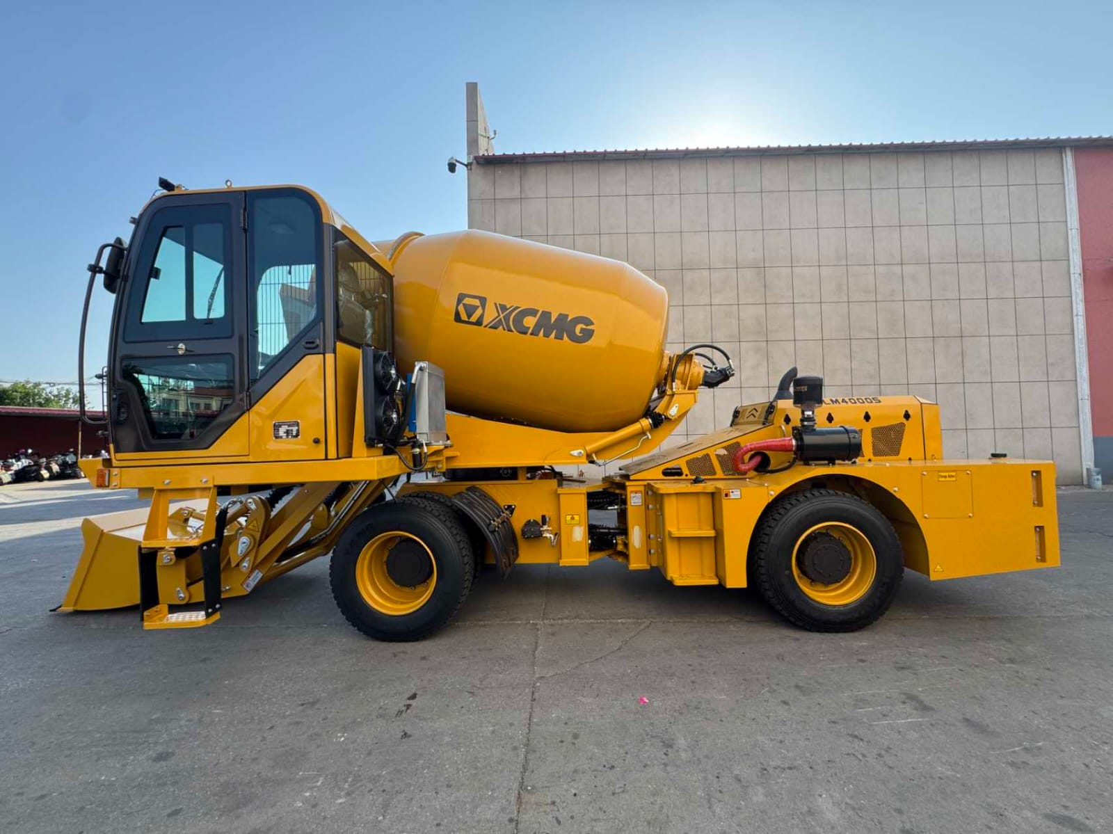 Автобетоносмеситель XCMG SLM4500-S, внешний вид — фото 3