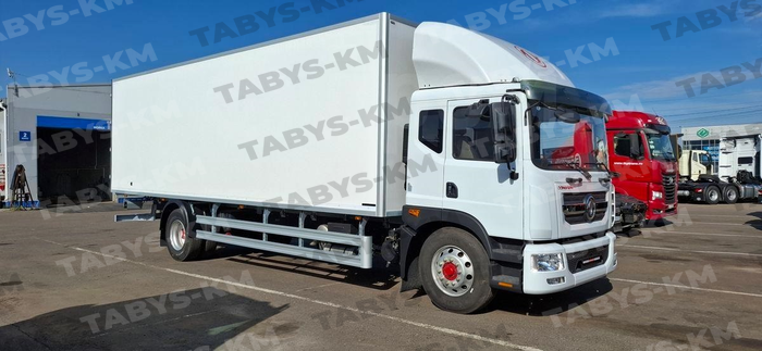 Рефрежиратор Dongfeng C180 (изотермический фургон 55 м³)